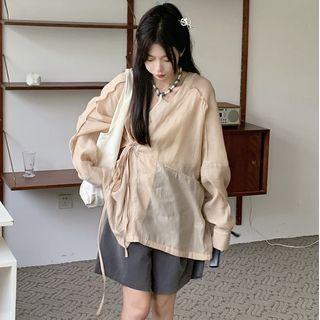Tie-strap Blouse / Wide Leg Shorts
