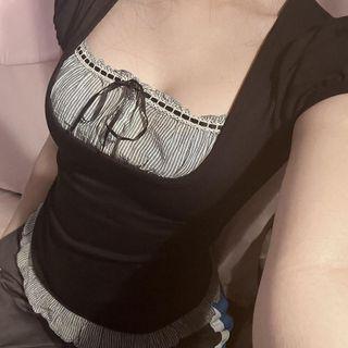 Mock Two-piece Cap-sleeve Bow Frill Trim Top