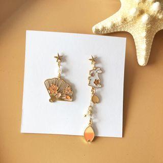 Non-matching Alloy Fan & Rabbit Dangle Earring