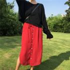 Plain Long Sleeve T-shirt / Buttoned Midi Skirt
