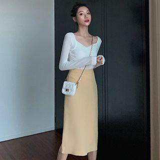 Square Neck Long-sleeve T-shirt / Midi Skirt