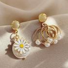Non-matching Alloy Daisy Faux Pearl Dangle Earring 1 Pair - Non-matching Alloy Daisy Faux Pearl Dangle Earring - One Size