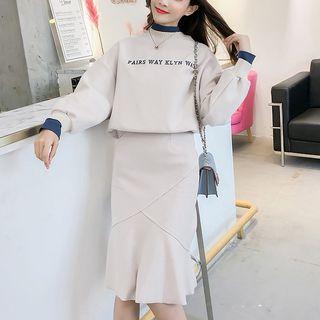 Set: Lettering Sweatshirt + Midi Mermaid Skirt