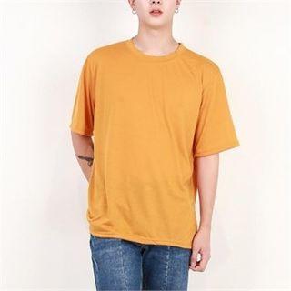 Roundneck Lightweight T-shirt