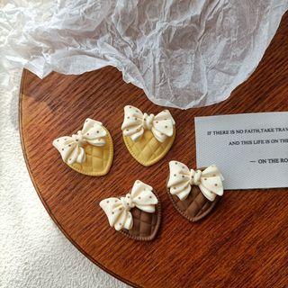 Bow Heart Resin Earring