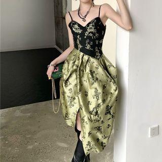 Spaghetti-strap Two-tone Jacquard Midi A-line Dress