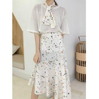 Set : Floral Necktie + Short-sleeve T-shirt + Floral Irregular Midi Skirt