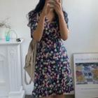 Short-sleeve Floral Print Midi A-line Dress Purple & White Floral - Dark Green - One Size
