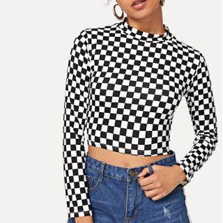 Long-sleeve Plaid Cropped Tee