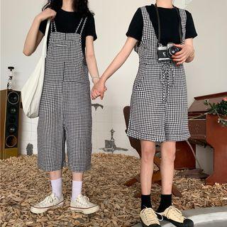 Short-sleeve T-shirt / Gingham Jumper Shorts / Gingham Jumper Pants