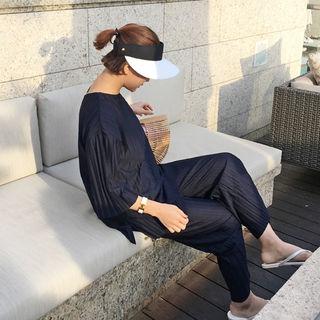 Set: Pleat Round-neck Top + Band-waist Pleat Pants