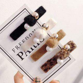 Beaded Fluffy Hair Clip