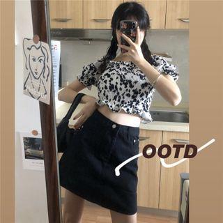 Short-sleeve Floral Crop Top / A-line Skirt