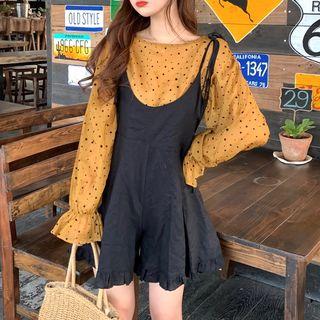 Bell-sleeve Star Print Top / Jumper Shorts