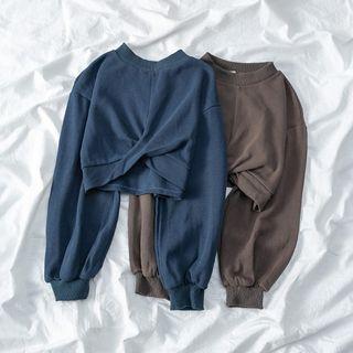 Knotted Hem Cropped Top