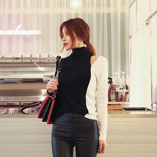 Turtle-neck Cutout Two-tone Top