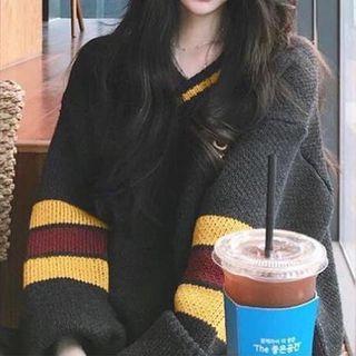 V-neck Contrast Trim Embroidered Sweater