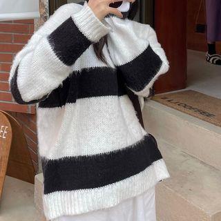 Round Neck Stripe Loose Fit Sweater Stripe - Black & White - One Size