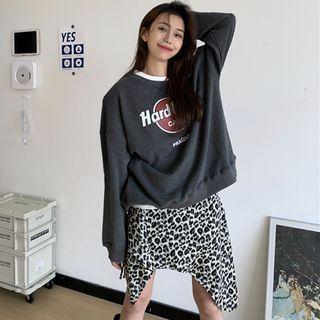 Lettering Print Sweatshirt / Leopard Print Irregular A-line Skirt