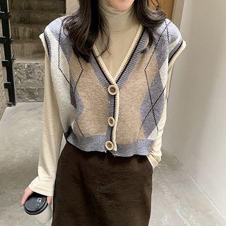 V-neck Printed Buttoned Knit Vest