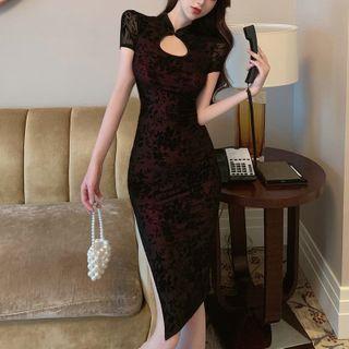 Short-sleeve Cutout Slit Midi Qipao