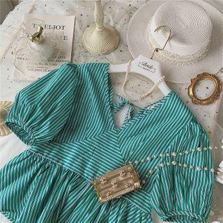 Striped Puff-sleeve V-neck Tie-back Blouse