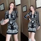 Long-sleeve Knit Pattern Mini Bodycon Dress Black & White - One Size