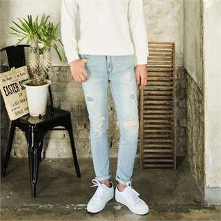 Cut-off Detailed Washed Jeans