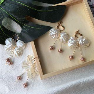 Scallop Petal Dangle Earring