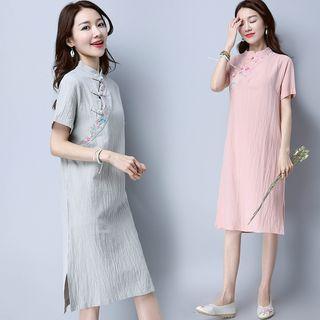 Flower Embroidered Short Sleeve Cheongsam