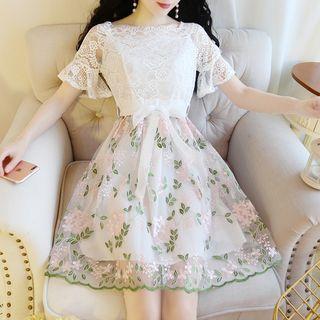 Floral Short-sleeve Lace A-line Dress