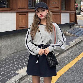 Color-block Loose-fit Sweatshirt / Color-block Skirt