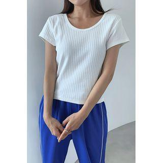 Plain U-neck Ribbed T-shirt