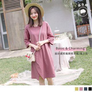 Slit-side 3/4-sleeve Shift Dress