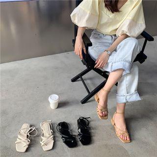 Strappy Toe-ring Sandals