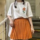 Short-sleeve Floral Print T-shirt / Pleated Mini Skirt