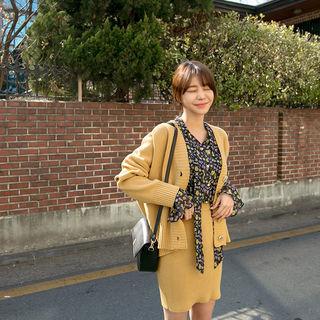 Set: V-neck Buttoned Cardigan + Knit Pencil Miniskirt
