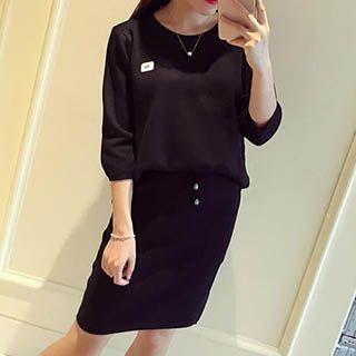 Set: 3/4-sleeve Knit Pullover + Skirt
