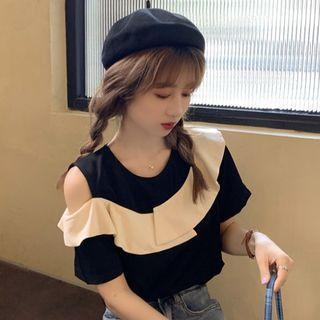 Short-sleeve Ruffle Blouse Black - One Size