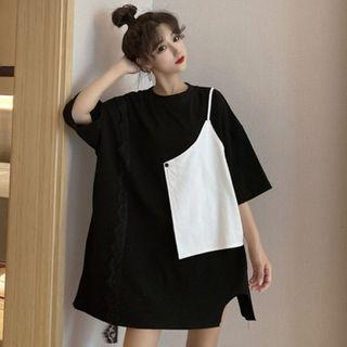 Two-tone Panel Lace Trim T-shirt