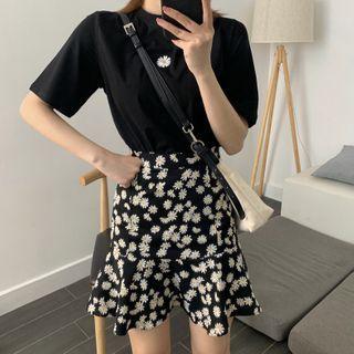 Set: Flower Embroidered Short-sleeve T-shirt + Flower Print Mini A-line Skirt