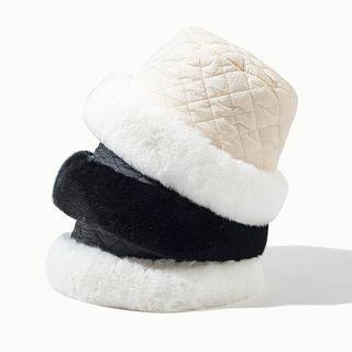 Fluffy Panel Quilted Bucket Hat