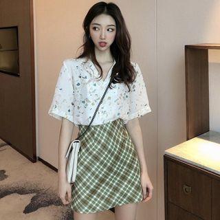Set: Printed Short-sleeve Blouse + Plaid A-line Skirt