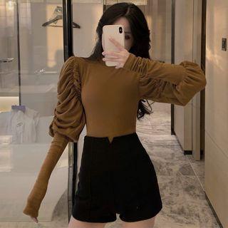 Mock-turtleneck Balloon-sleeve Shirred T-shirt
