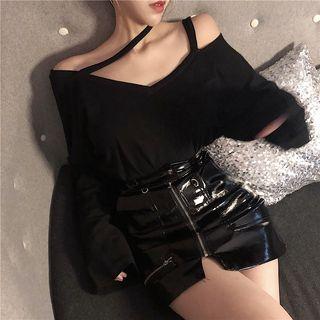 Off Shoulder Pullover / Faux Leather A-line Skirt