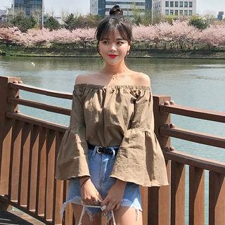Off-shoulder Bell-sleeve Linen Blend Top