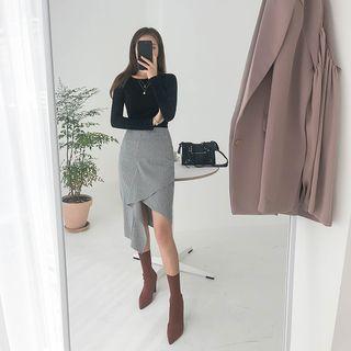 Drape-front Check Skirt