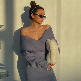 Open-back Wide-neck Knit Dress With Sash