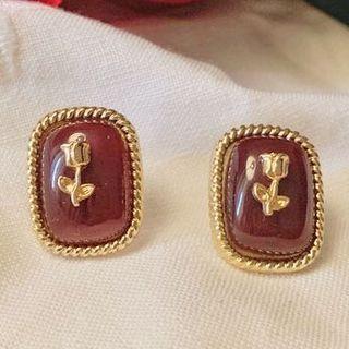 Flower Pendant Stud Earring / Clip-on Earring