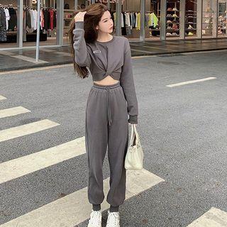 Set: Cropped Twist-front Sweatshirt + Sweatpants